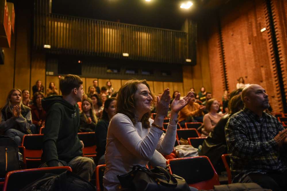 27.2. Filmovi  „Radnička klasa ide u pakao“ i  „Samo kad se smejem“ na FDU