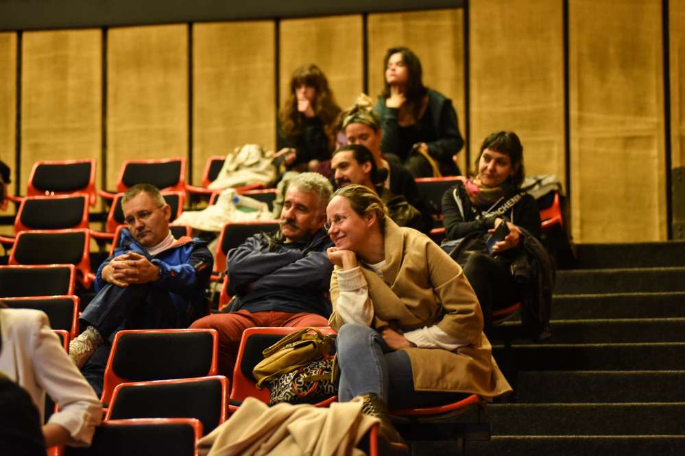 27.2. Filmovi  „Radnička klasa ide u pakao“ i  „Samo kad se smejem“ na FDU