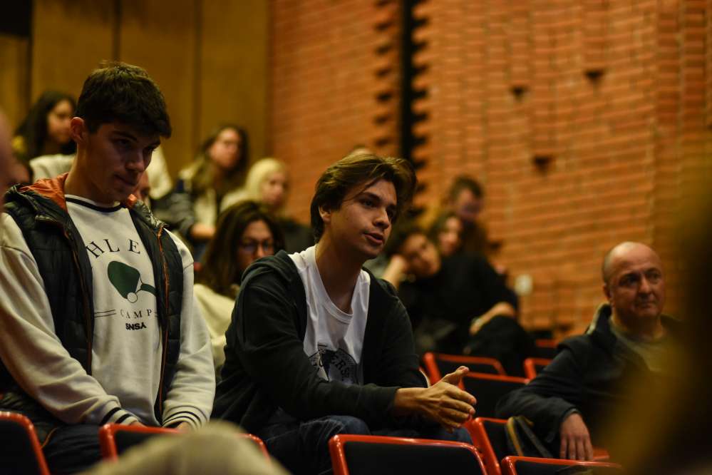 27.2. Filmovi  „Radnička klasa ide u pakao“ i  „Samo kad se smejem“ na FDU