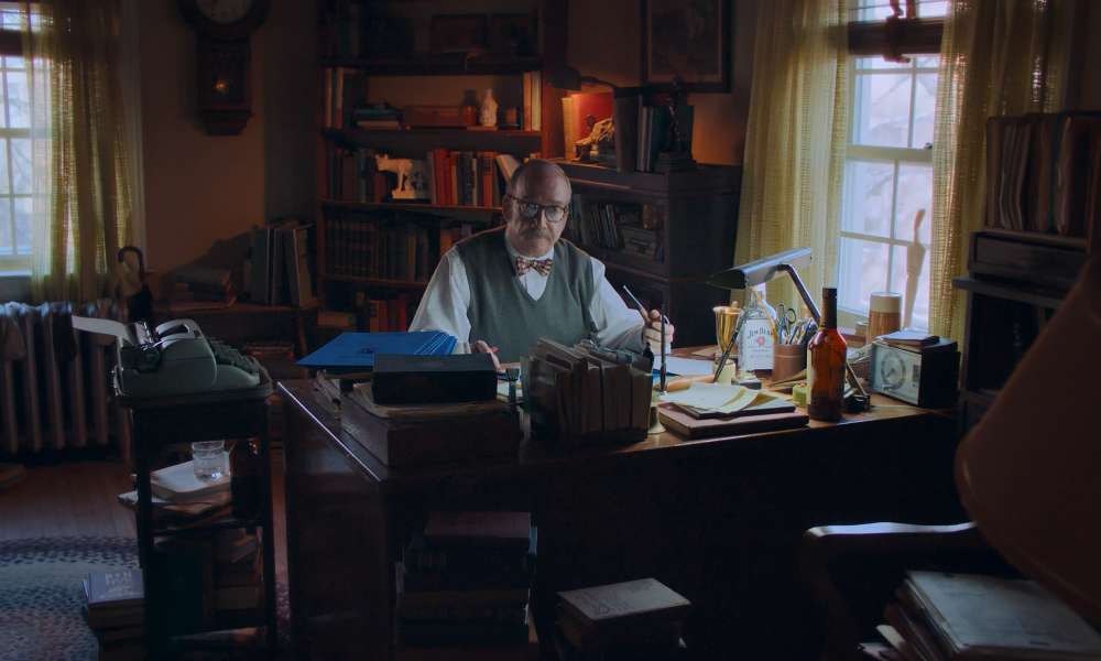 HOLDOVERS_FP_00021_R Paul Giamatti stars as Paul Hunham in director Alexander Payne’s THE HOLDOVERS, a Focus Features release.Credit: Courtesy of Focus Features / © 2023 FOCUS FEATURES LLC